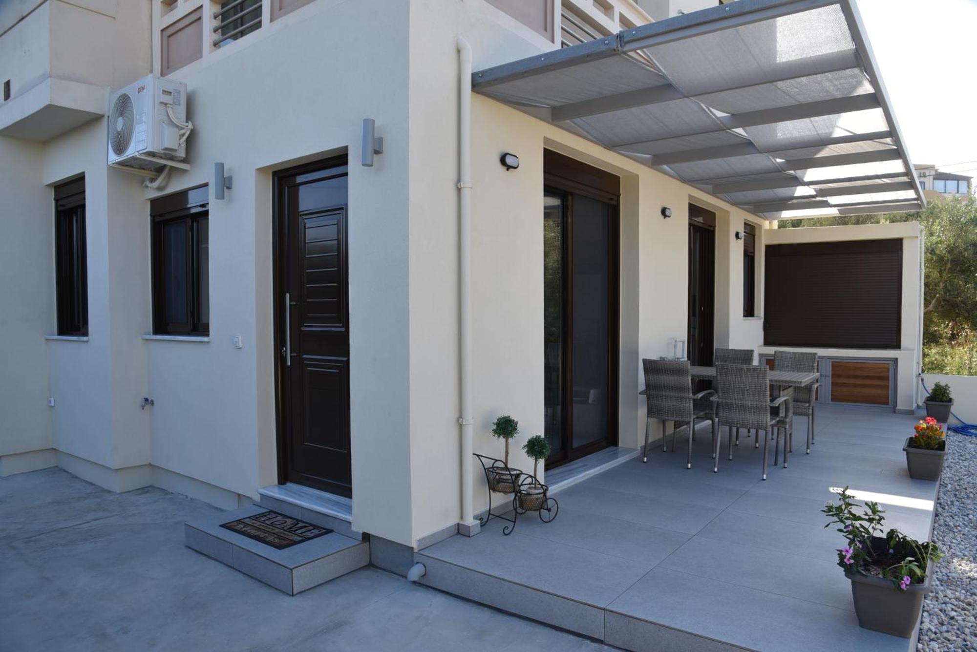 Pirgos Deluxe Apartment - Private Parking Киссамос Экстерьер фото