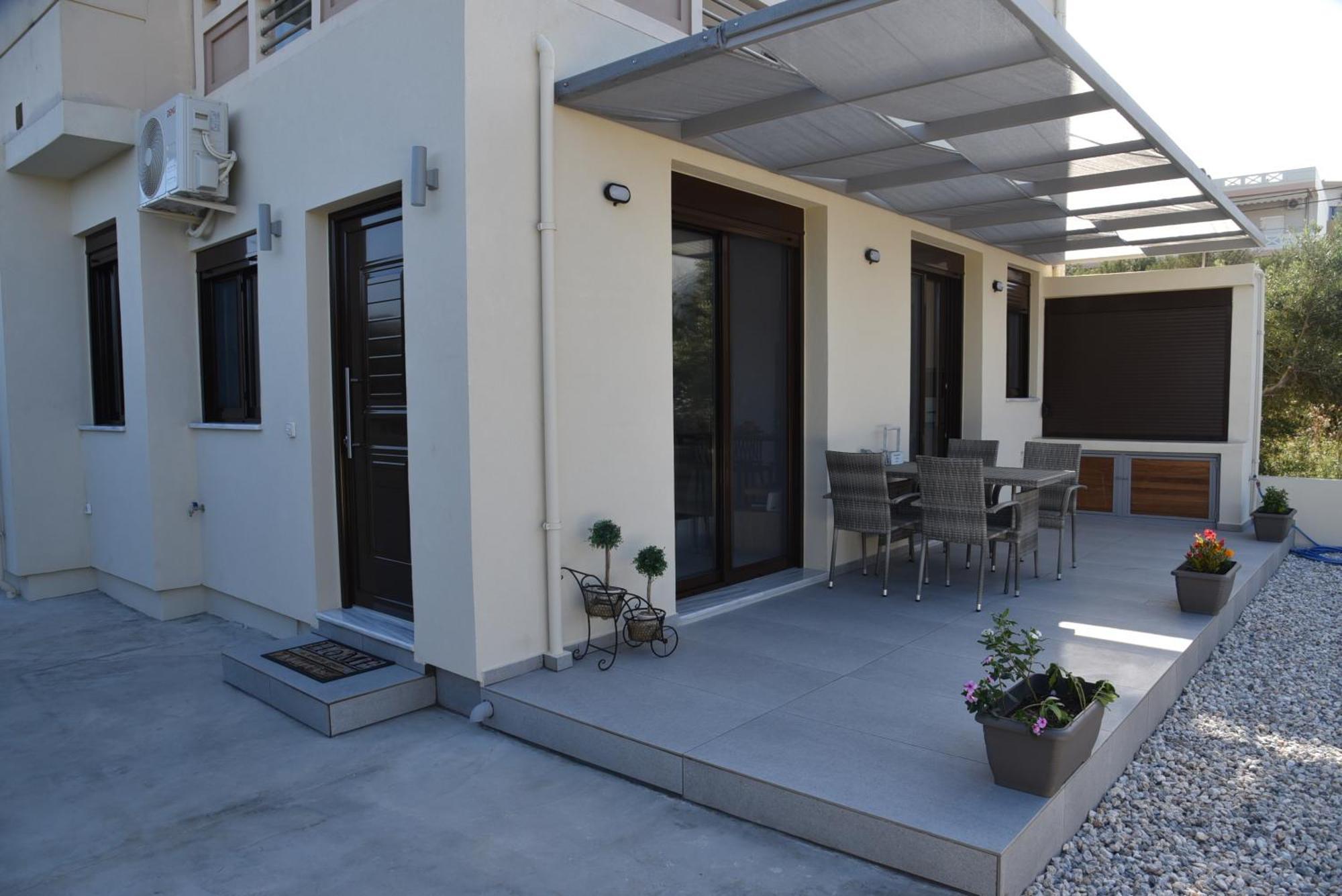 Pirgos Deluxe Apartment - Private Parking Киссамос Экстерьер фото