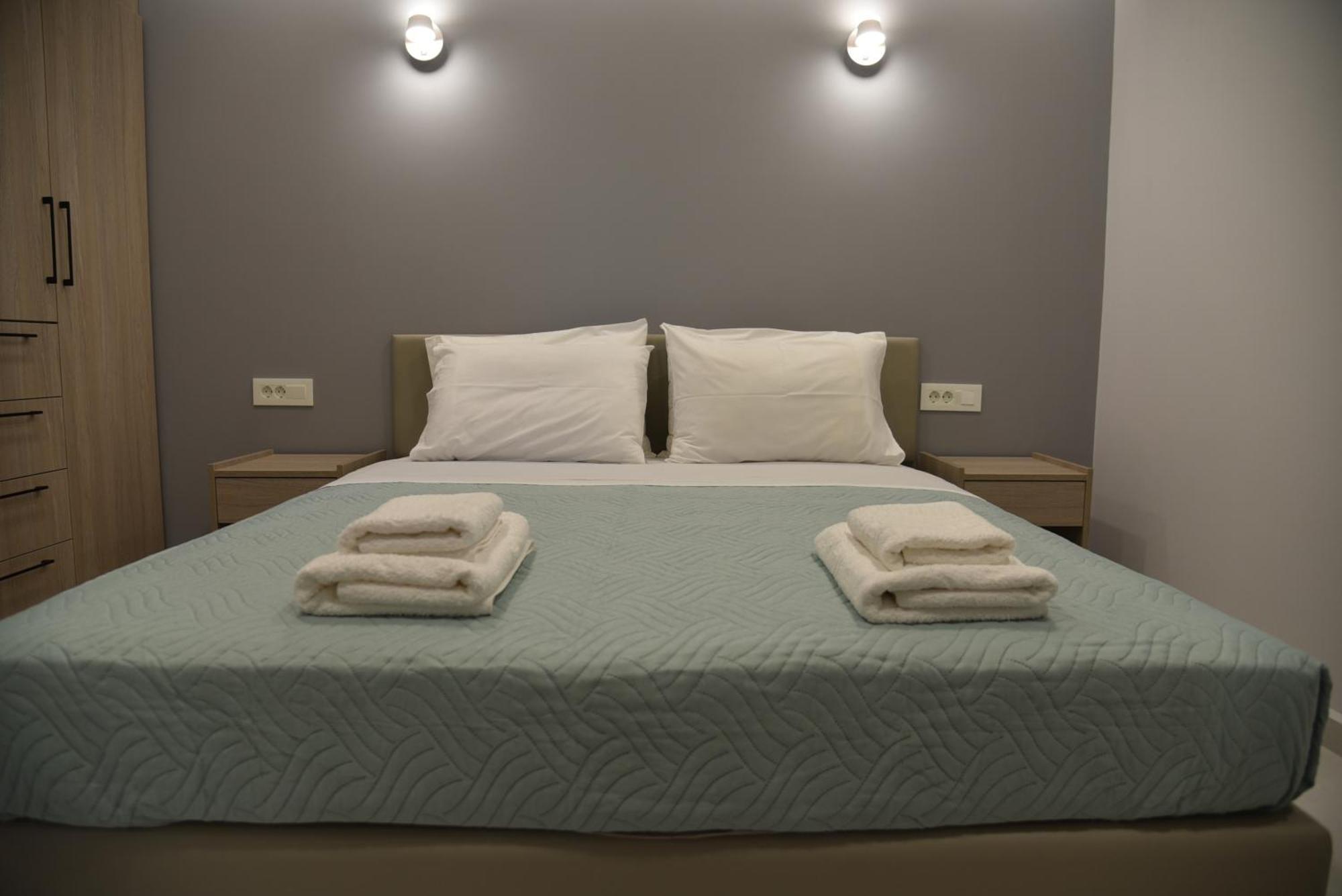 Pirgos Deluxe Apartment - Private Parking Киссамос Экстерьер фото
