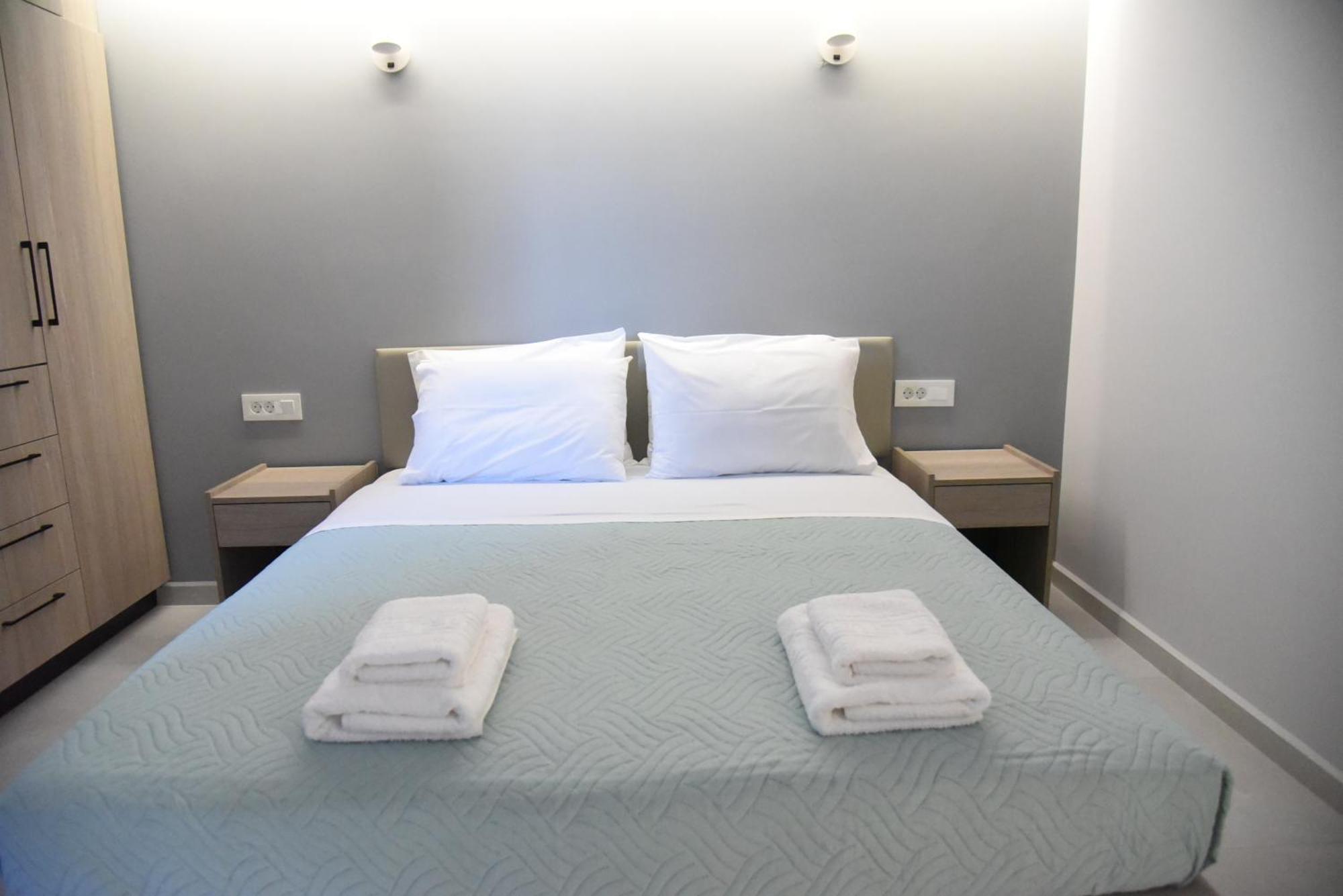 Pirgos Deluxe Apartment - Private Parking Киссамос Экстерьер фото
