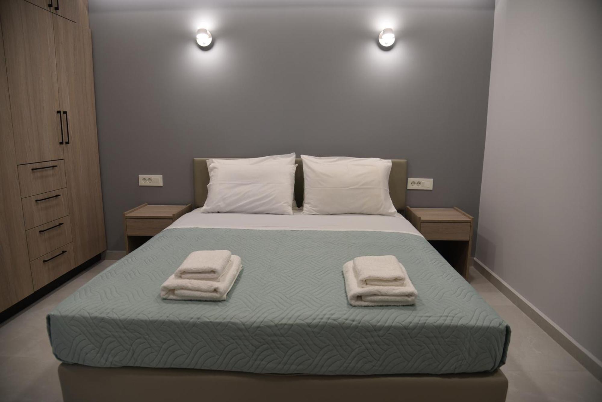 Pirgos Deluxe Apartment - Private Parking Киссамос Экстерьер фото