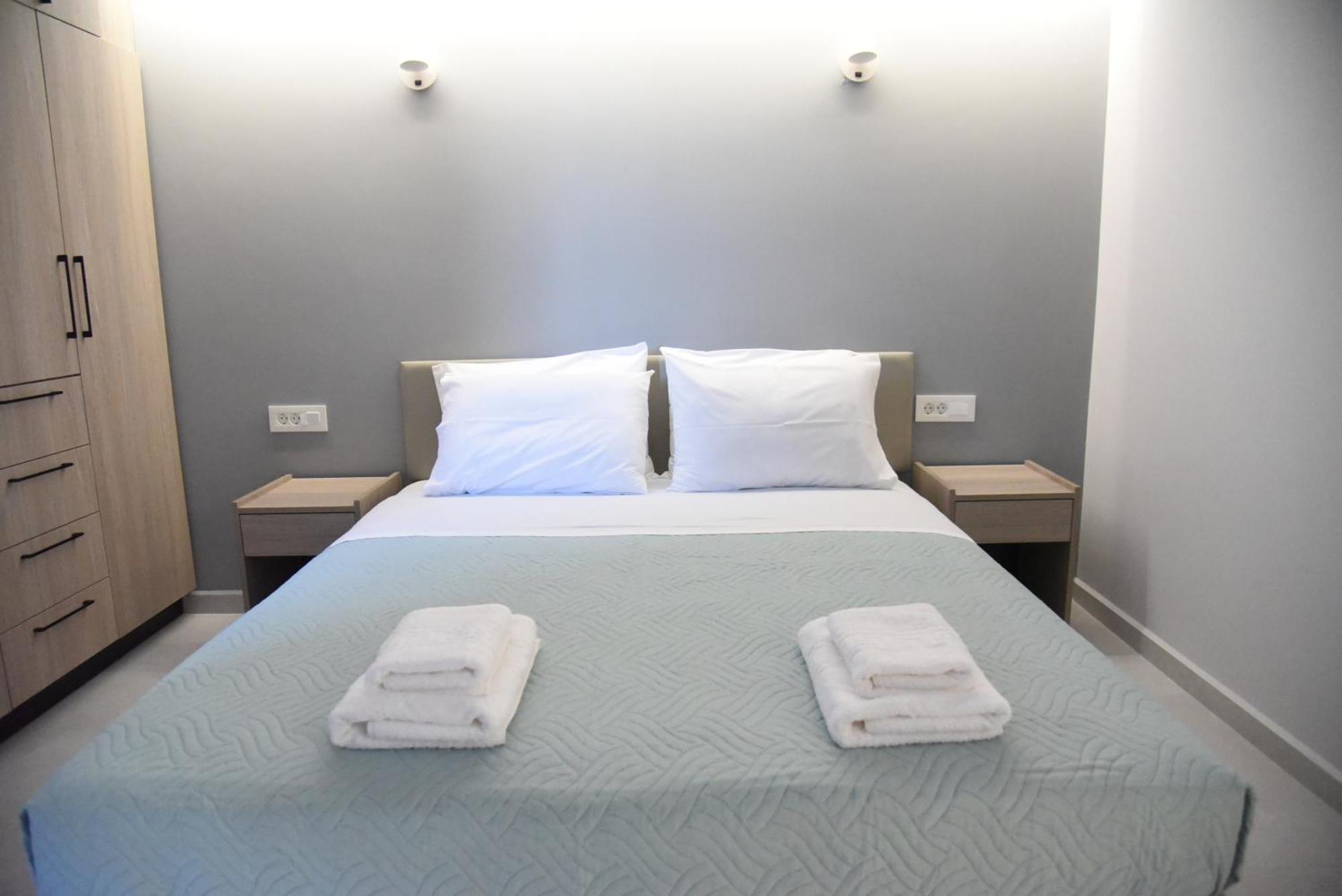 Pirgos Deluxe Apartment - Private Parking Киссамос Экстерьер фото