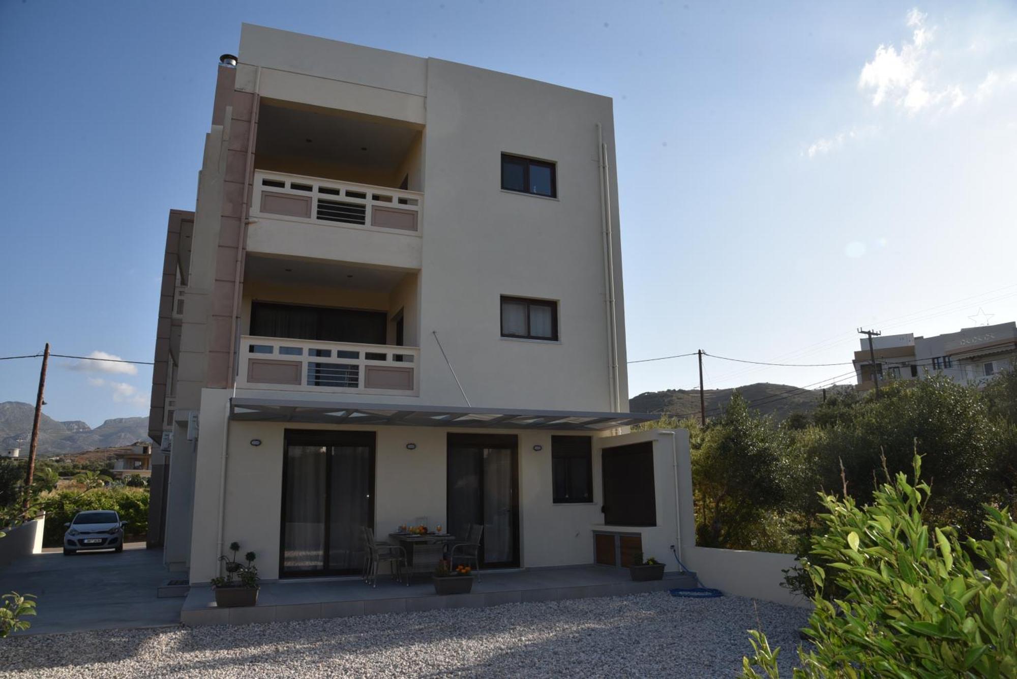 Pirgos Deluxe Apartment - Private Parking Киссамос Экстерьер фото