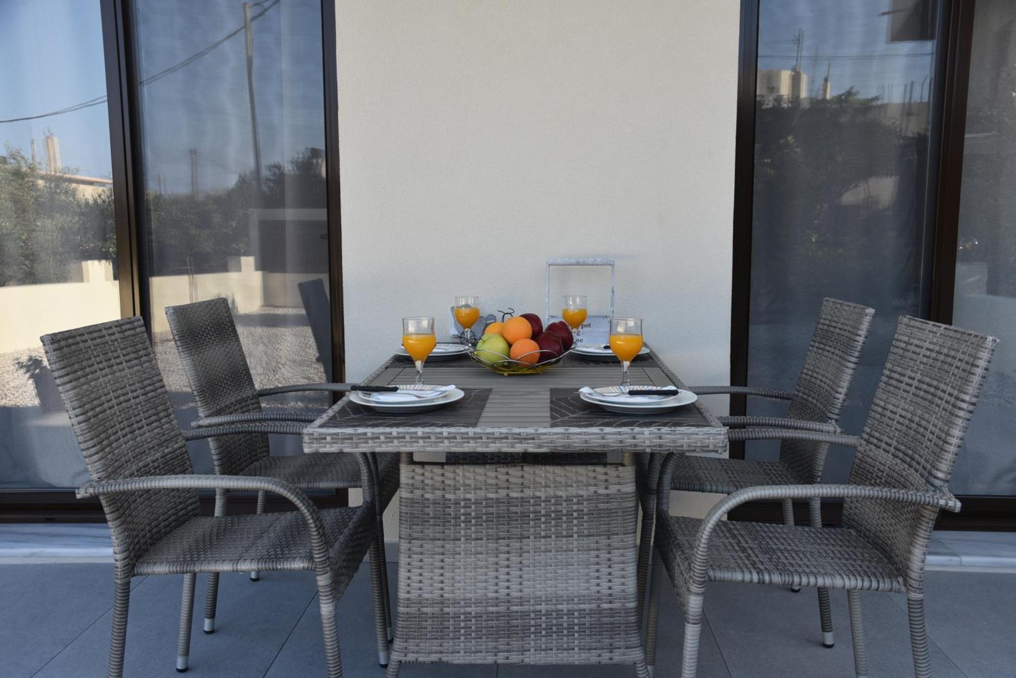 Pirgos Deluxe Apartment - Private Parking Киссамос Экстерьер фото